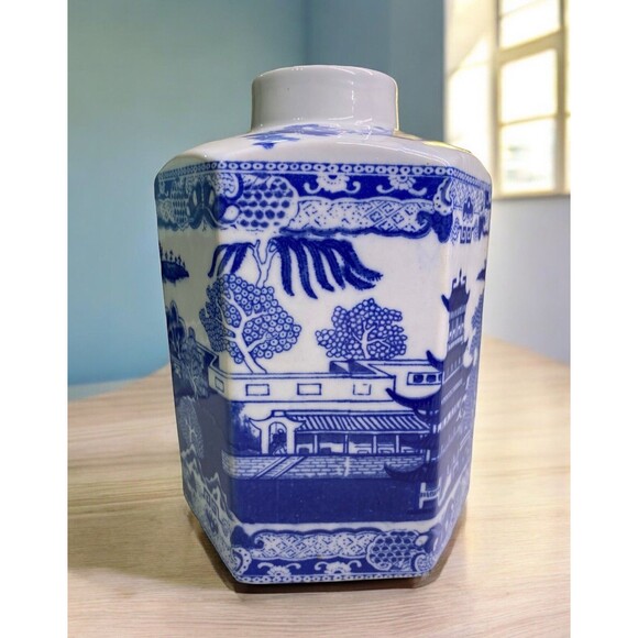 Vintage Rigtons Tea Merchants Japan Theme Octagon Shaped Tea Caddy - No Lid - Picture 1 of 11